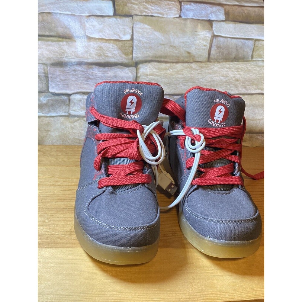 Youth Shoes Size 3 Flash Lights Gender Neutral Non Marking Soles Red and Grey